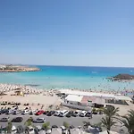 Vassos Nissi & 4* Ajía Nápa