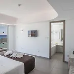 호텔 Vassos Nissi & 4*