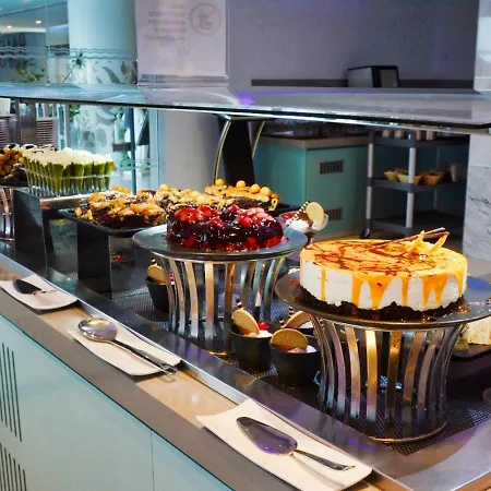 Vassos Nissi & Hotel 4*