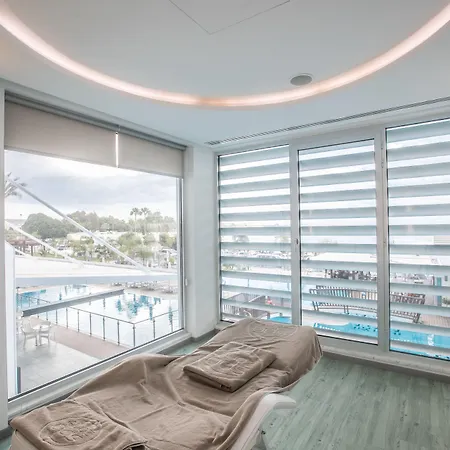 Hotel Vassos Nissi & 4*