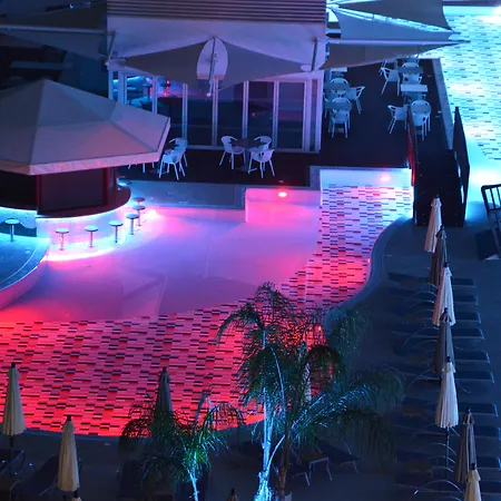 Vassos Nissi & Hotell Ayia Napa