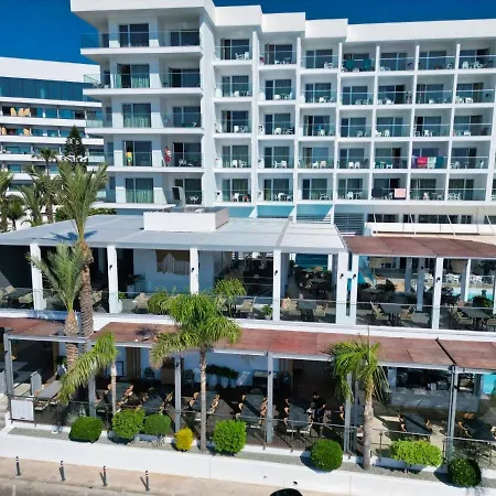 Vassos Nissi & Hotell