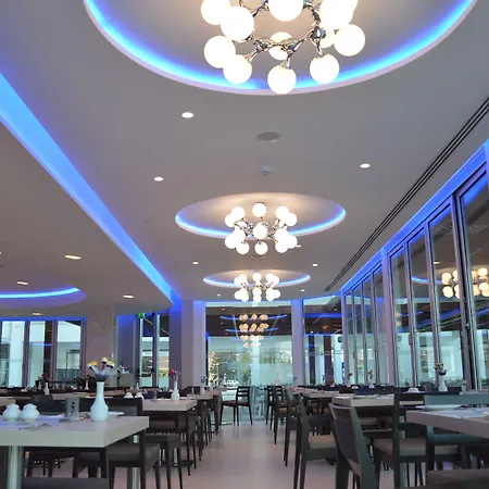 Vassos Nissi & Hotel 4*