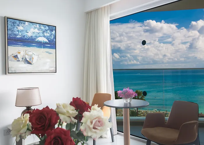 Vassos Nissi & 4* Ayia Napa