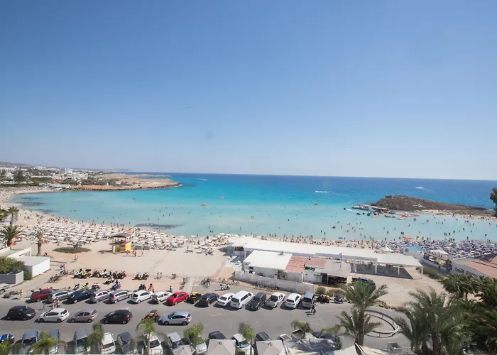 Vassos Nissi & 4* Ayia Napa