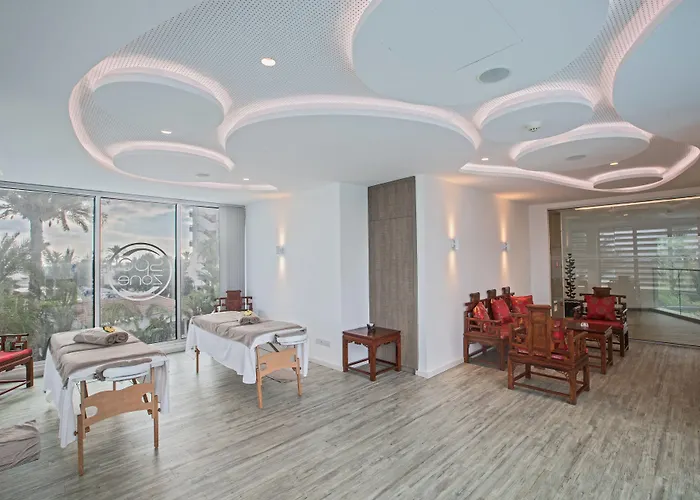 Vassos Nissi & Hotel