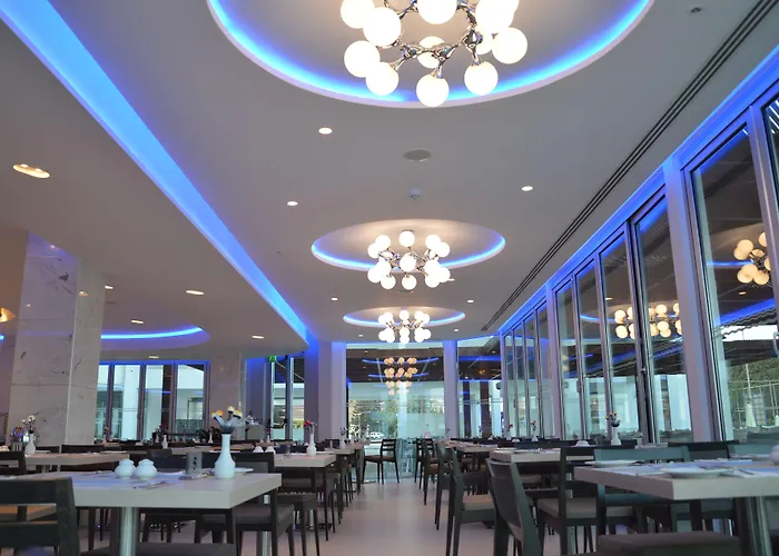 Vassos Nissi & Hotell 4*