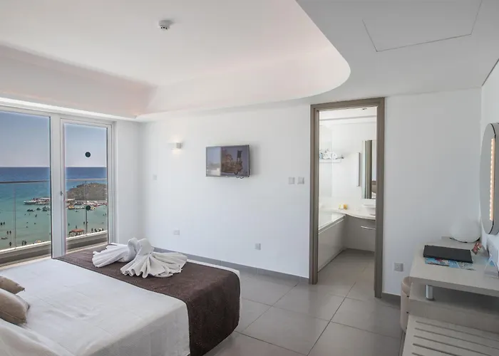 Hotel Vassos Nissi & 4*