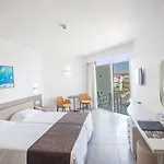 Vassos Nissi & Hotel Ayia Napa